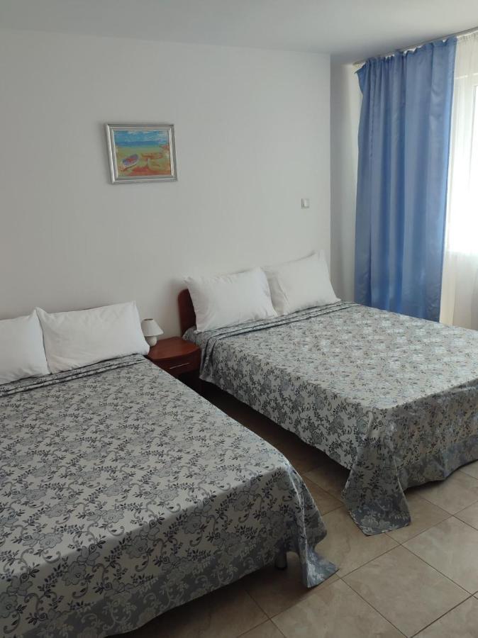 Veda Guest House Pomorie Buitenkant foto