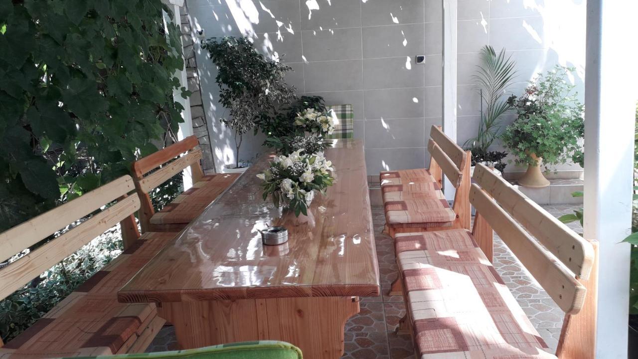 Veda Guest House Pomorie Buitenkant foto