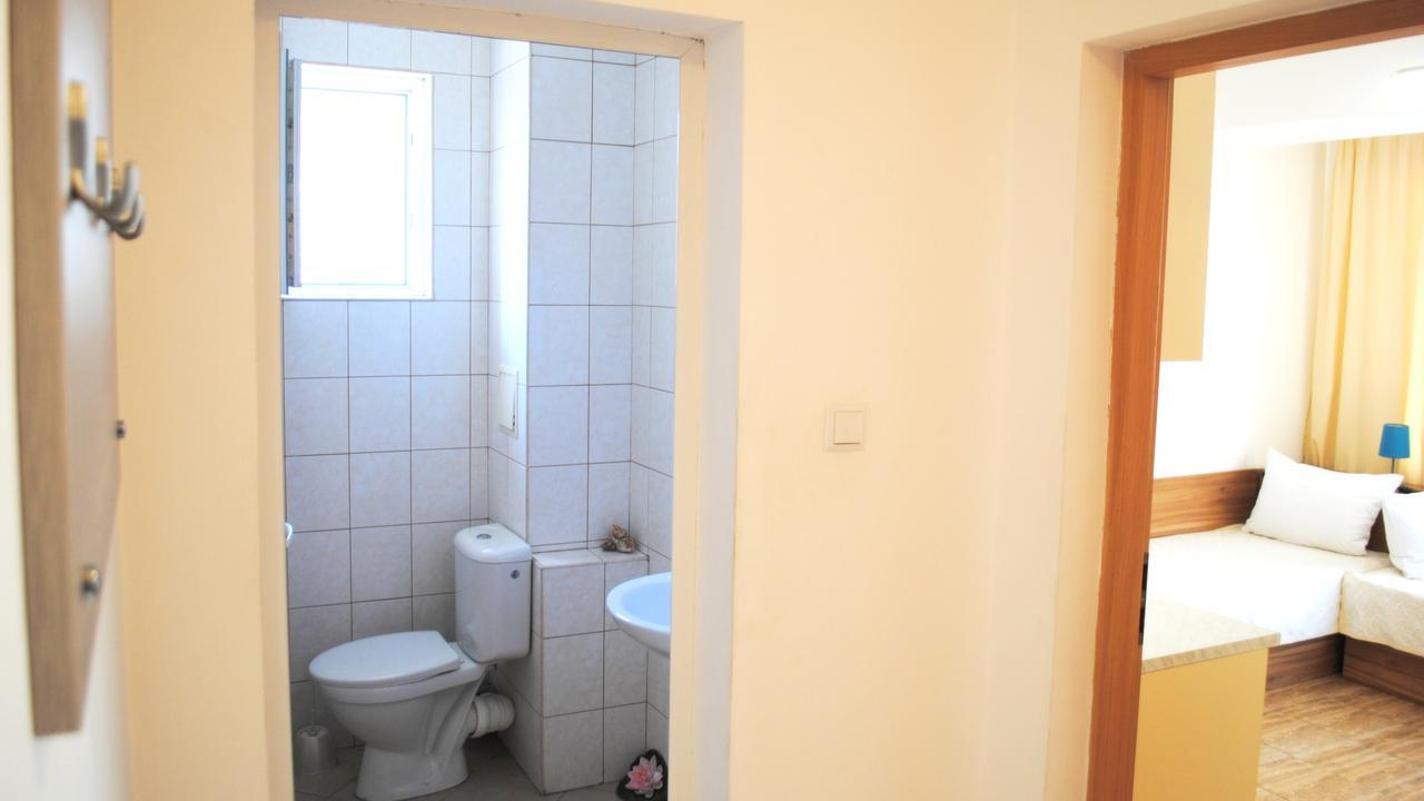 Veda Guest House Pomorie Buitenkant foto