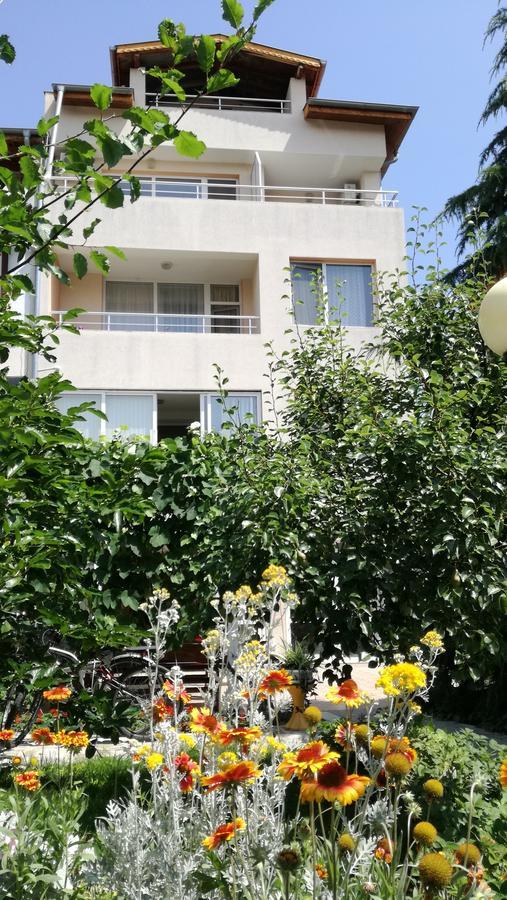 Veda Guest House Pomorie Buitenkant foto