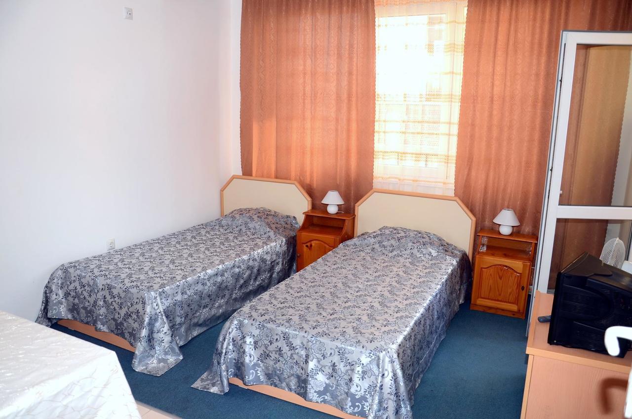 Veda Guest House Pomorie Buitenkant foto