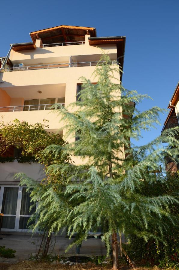 Veda Guest House Pomorie Buitenkant foto